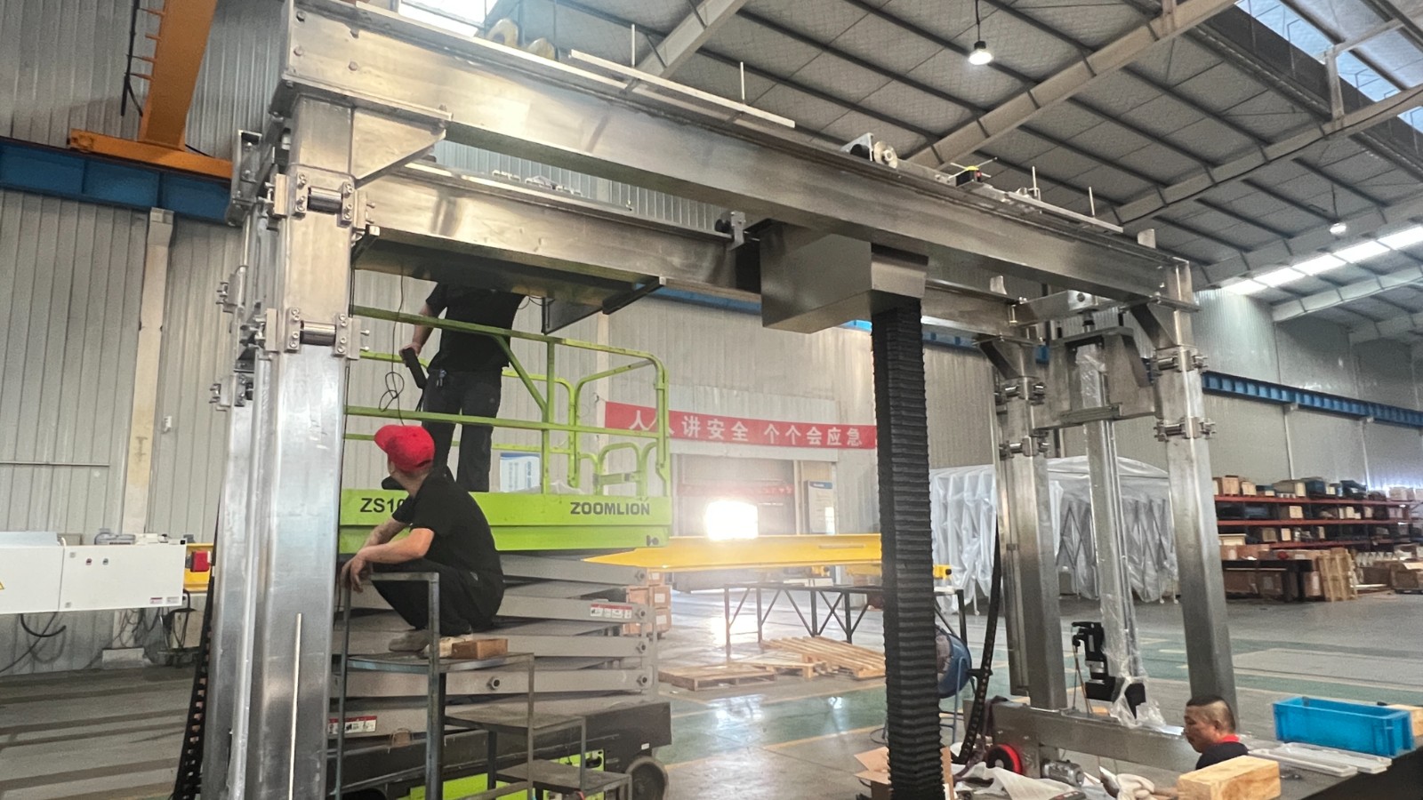 Cleanroom electric lifting height gantry crane