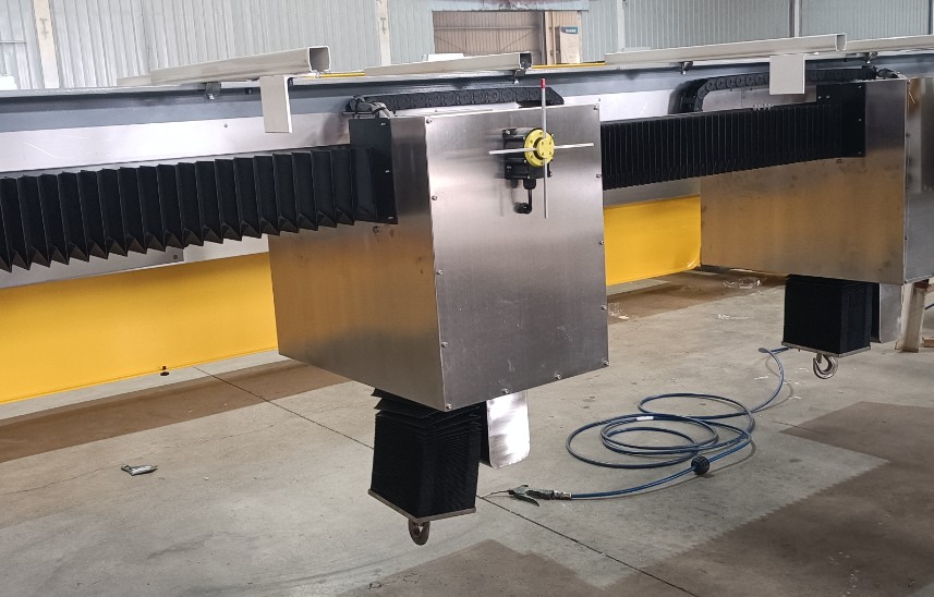 Electric single girder crane for cleanrooms